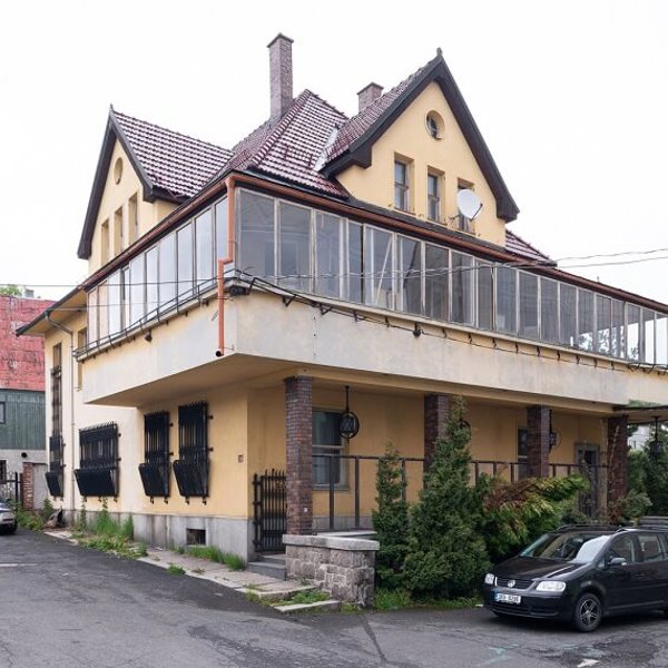 Obrázek /media/0lklof0e/abertamy_vila_zenker_1.jpg