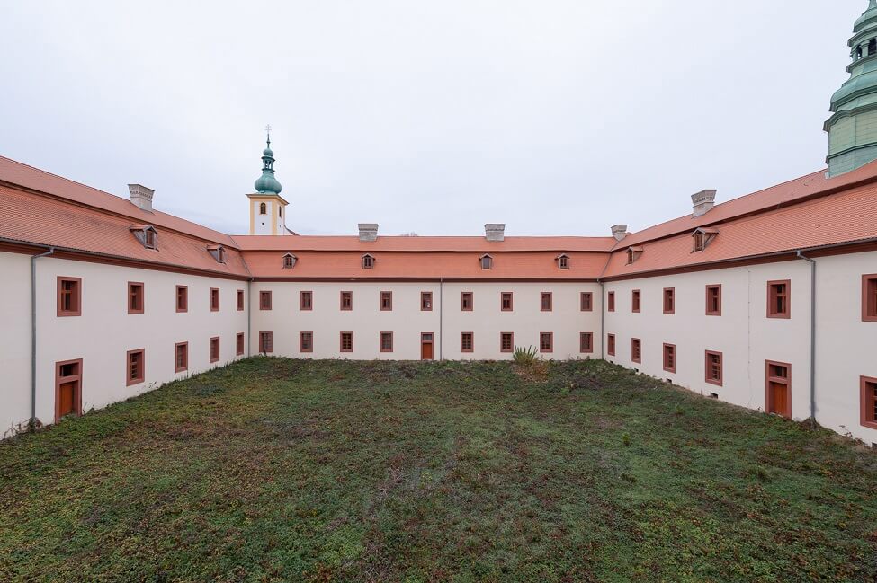 Obrázek /media/1cmmvcld/zamek_kostel-ext_11.jpg