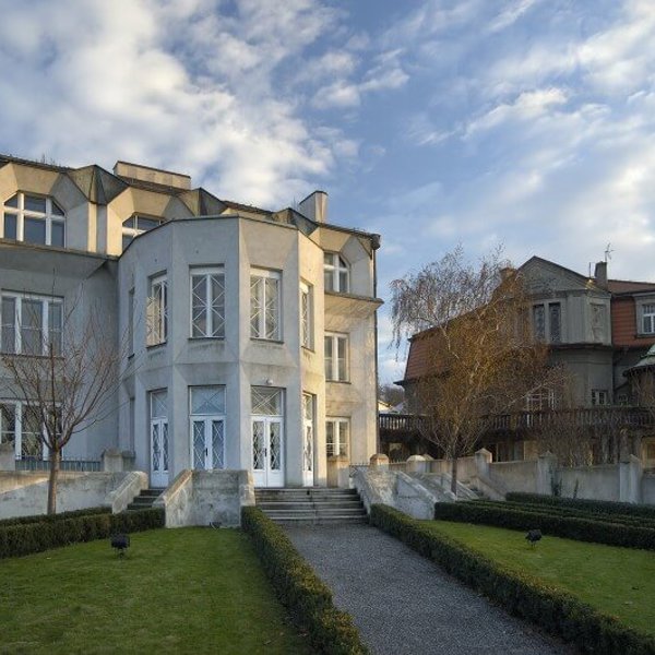 Obrázek /media/1ryhqya0/praha_-_kovarovicova_vila_800x532.jpg