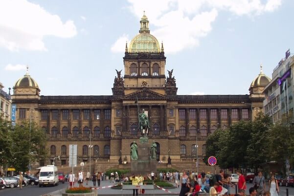 Obrázek /media/53cnwdzu/cesko-praha-vaclavske-namest-muzeum1.jpg