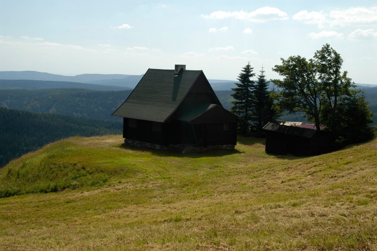 Obrázek /media/53gfcr0d/chatka-v-polich-neklid-215.jpg