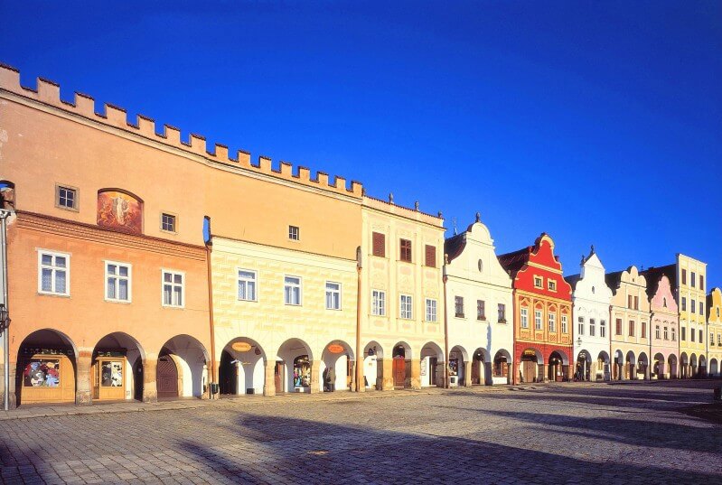 Image /media/5yinxkjp/telc_-_namesti_-_stiny_800x537.jpg