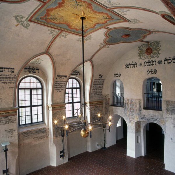 Obrázek /media/am3hl40o/trebic_-_predni_synagoga_-_interier_800x635.jpg