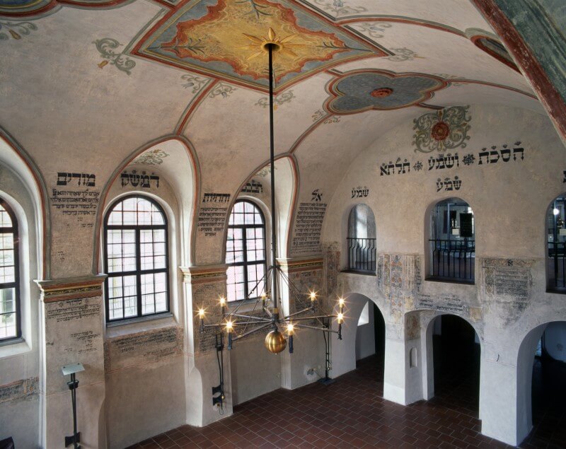 Obrázek /media/am3hl40o/trebic_-_predni_synagoga_-_interier_800x635.jpg