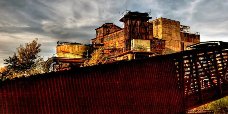 Obrázek ostrava-vitkovice_-_dul_hlubina_800x526.jpg