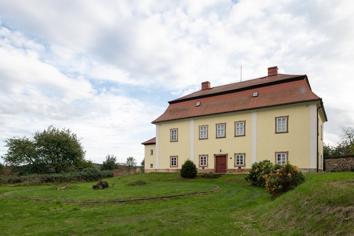 Obrázek /media/bbejuweg/hnevceves_1.jpg