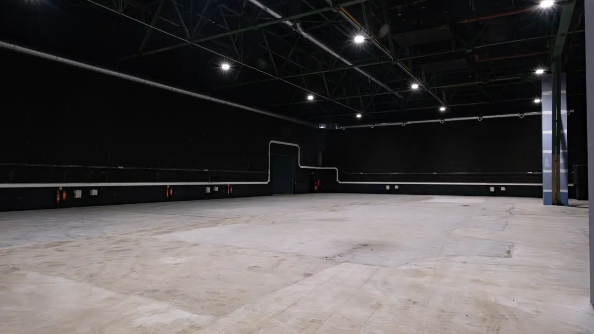 Obrázek /media/bptlqeqe/jordan-studios_stage-h_-2.jpg
