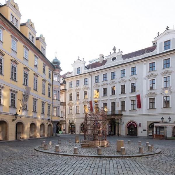 Obrázek /media/dhbpvhbe/prague_streets_97.jpg