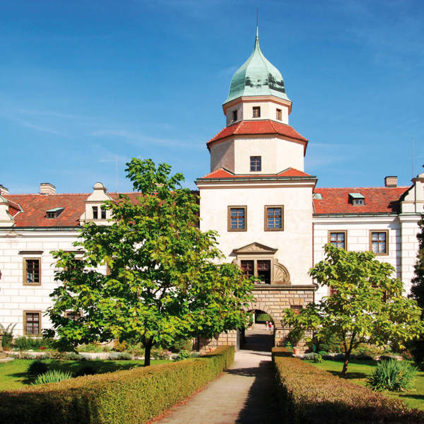 Obrázek /media/ekderg2b/zámek-častolovice-jaroslav-kocourek.jpg