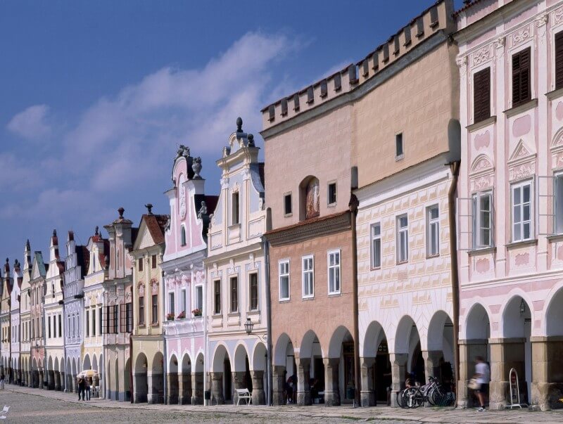 Image /media/fiycsb4v/telc_-_namesti_-_domy_800x603.jpg