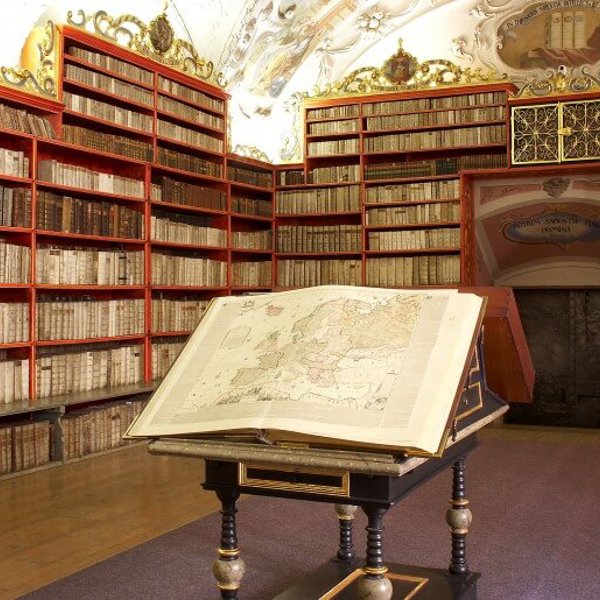 Obrázek /media/kpai4pre/praha_-_strahov_-_teologicky_sal_800x515.jpg