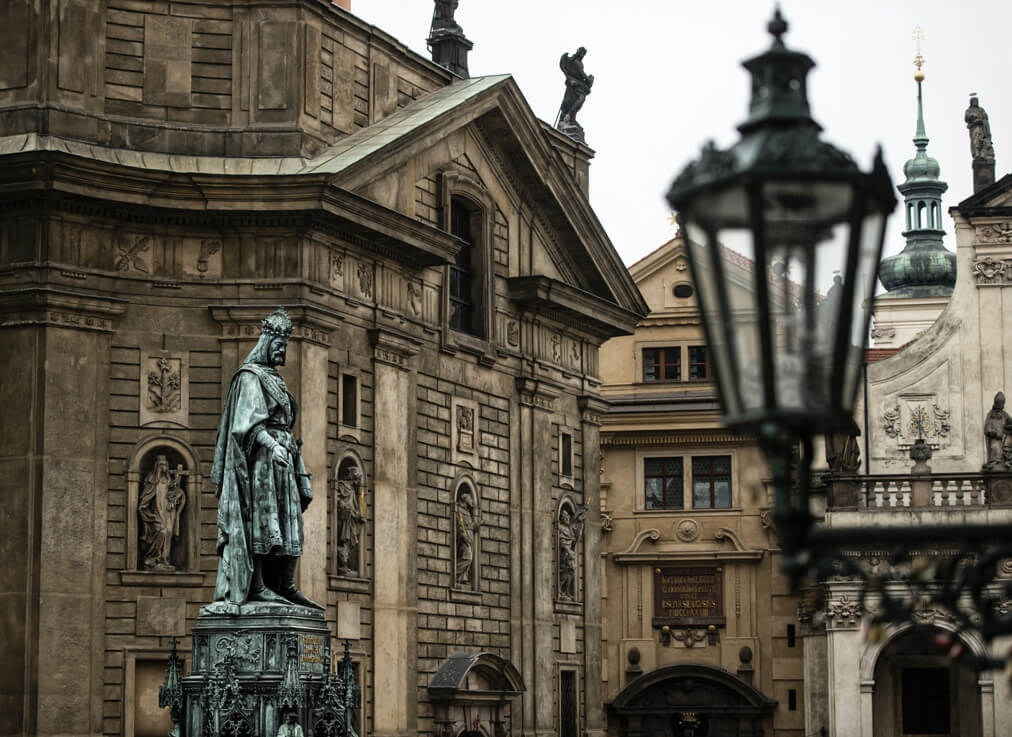 Obrázek /media/oitbxly1/prague_city_tourism_lampa_socha_renesance.jpg