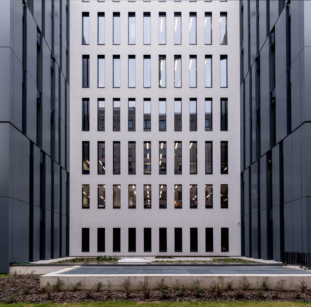 Obrázek /media/ow1fvbw1/praha_business_office_viktor_macha_2016_65.jpg