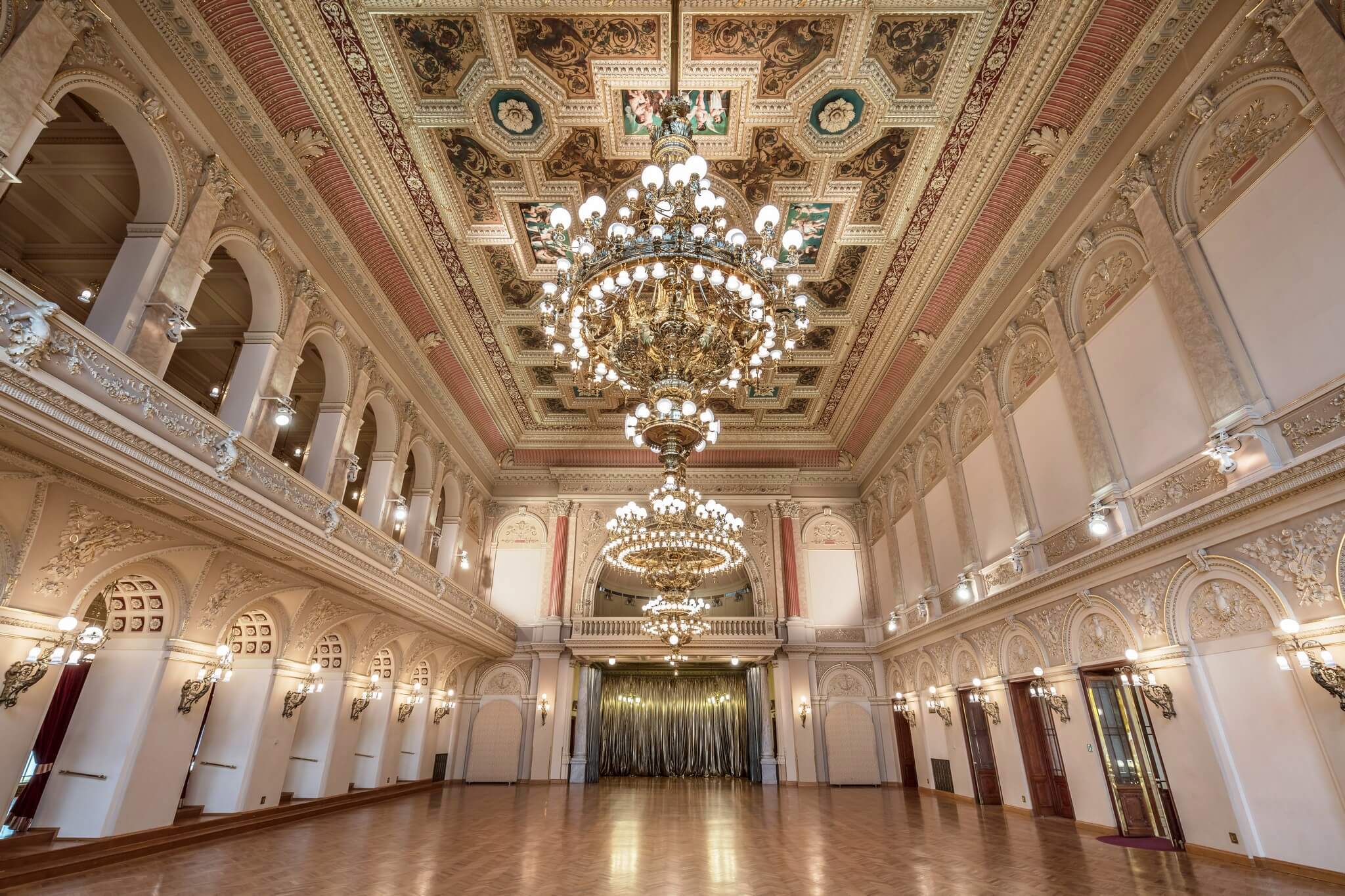 Obrázek /media/wmajxx4p/zofin_autor_agentura_nkl_large_hall_velky_sal_11.jpg