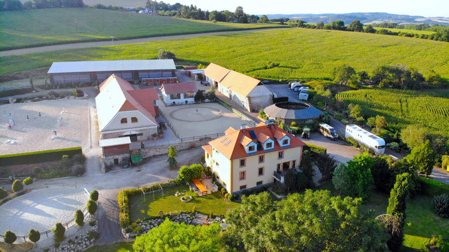 Ilustrační obrázek článku 'Záhořany Farm'