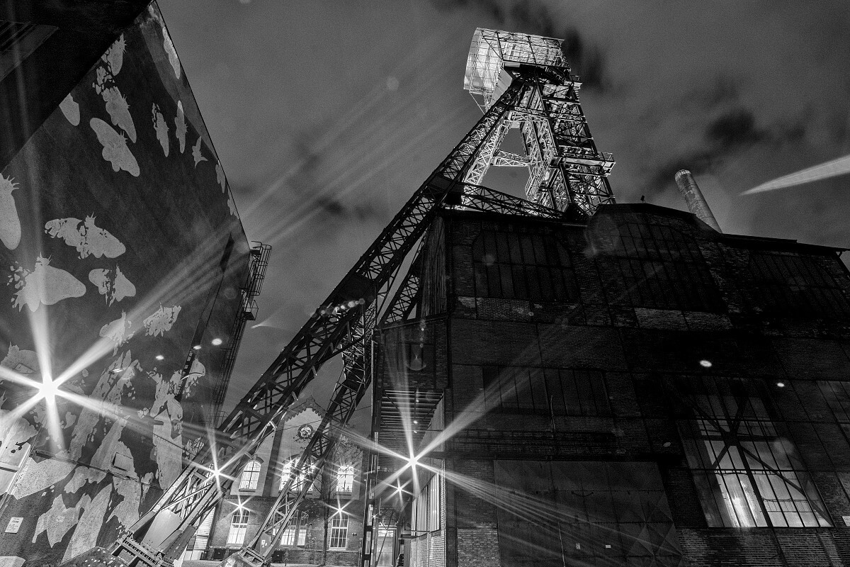 Obrázek /media/zsujtg2j/dul_hlubina_by_night_-_foto_roman_petris.jpg